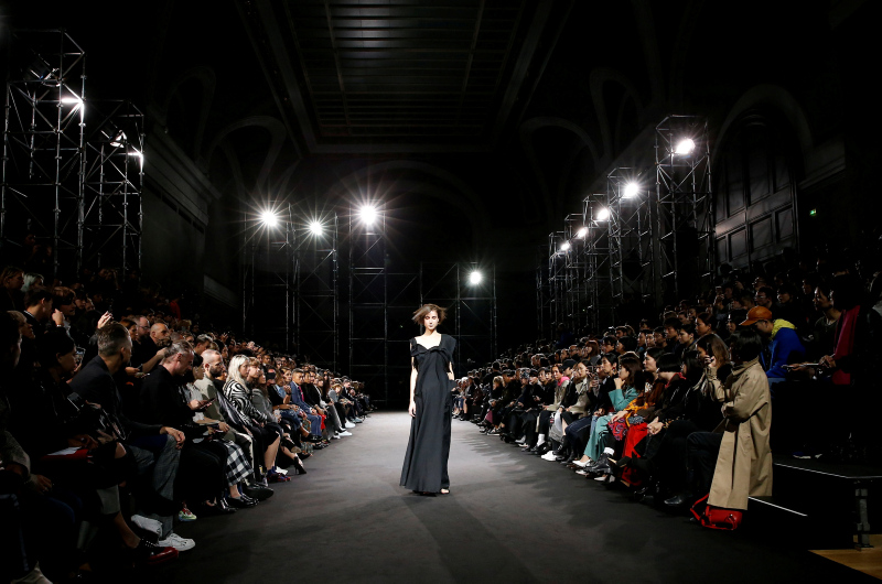 Yohji Yamamoto 2019 İlkbahar/Yaz koleksiyonu