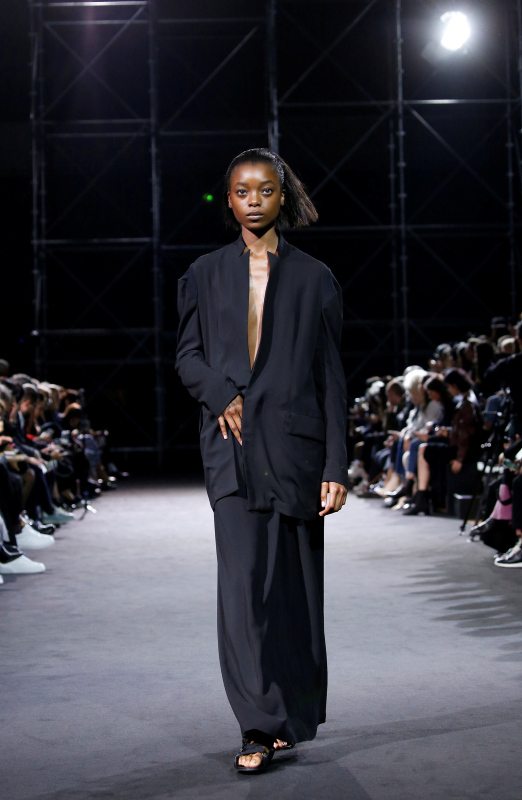 Yohji Yamamoto 2019 İlkbahar/Yaz koleksiyonu