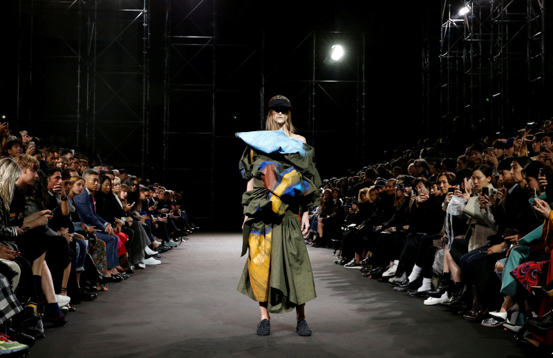 Yohji Yamamoto 2019 İlkbahar/Yaz koleksiyonu
