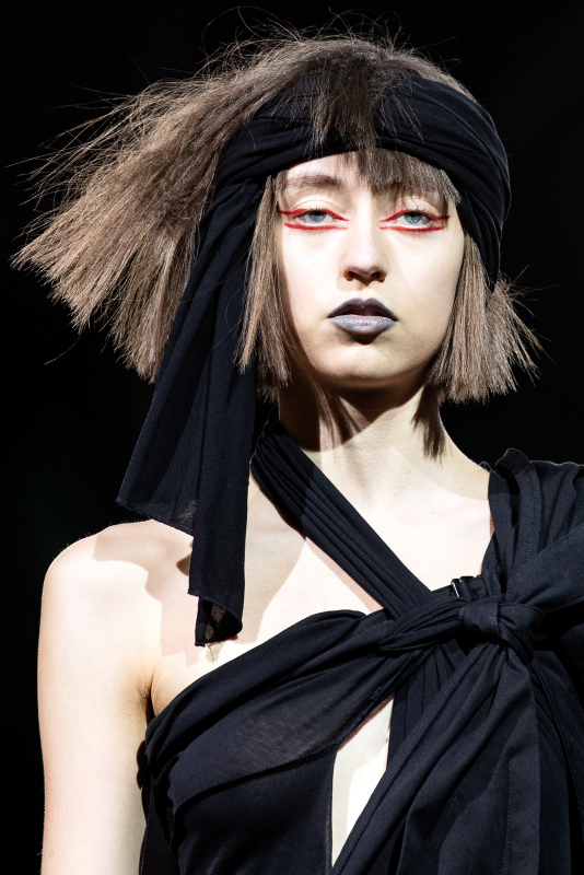Yohji Yamamoto 2019 İlkbahar/Yaz koleksiyonu