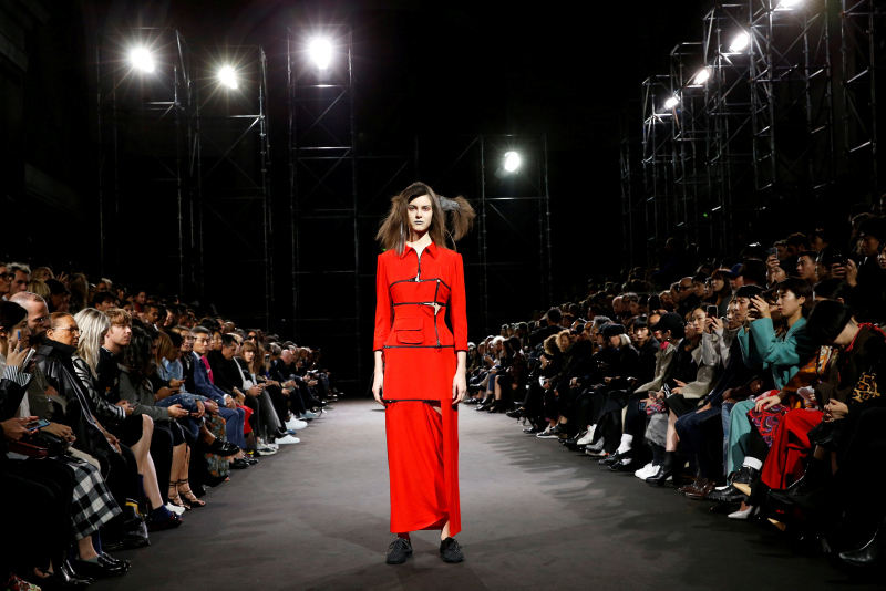 Yohji Yamamoto 2019 İlkbahar/Yaz koleksiyonu