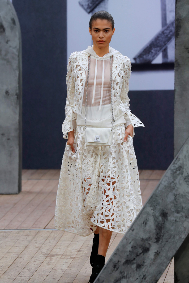 Akris İlkbahar/Yaz 2019 defilesi