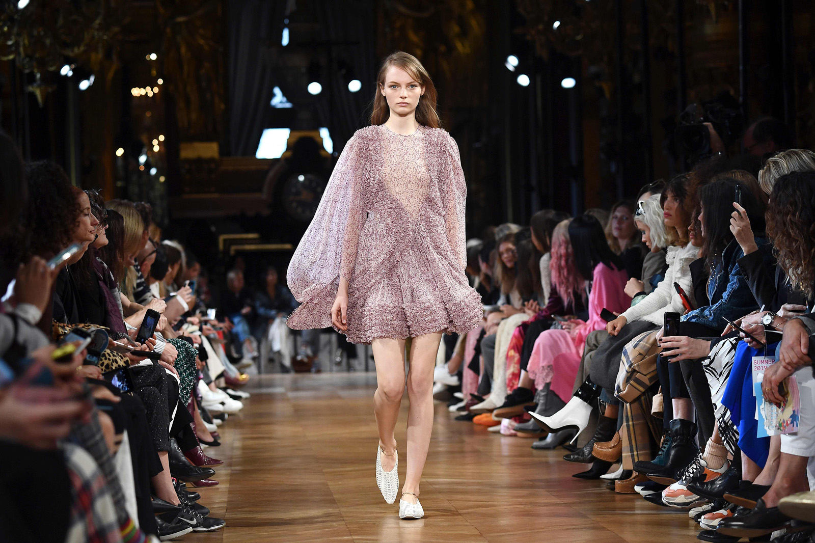 Stella McCartney 2019 İlkbahar/Yaz