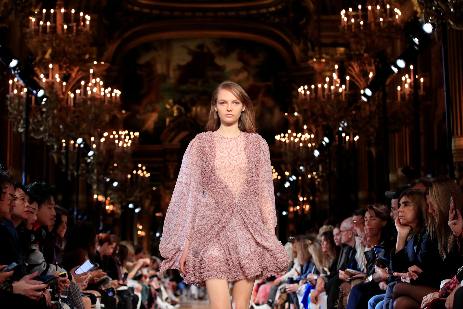 Stella McCartney 2019 İlkbahar/Yaz