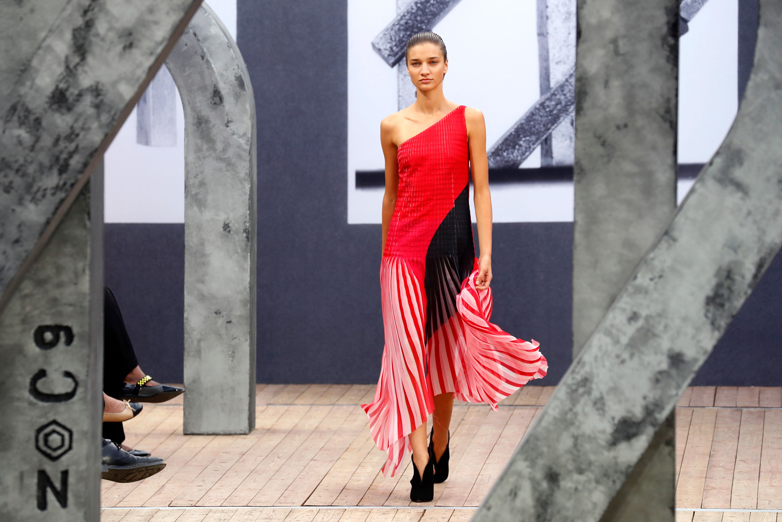 Akris İlkbahar/Yaz 2019 defilesi