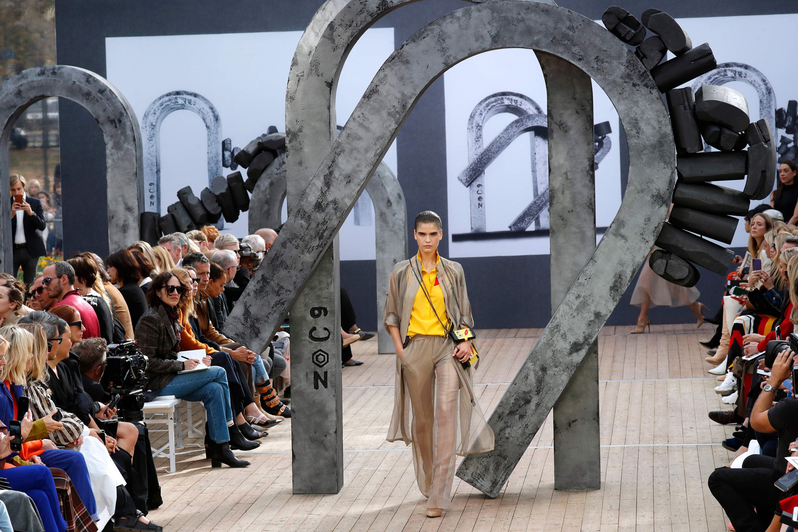 Akris İlkbahar/Yaz 2019 defilesi