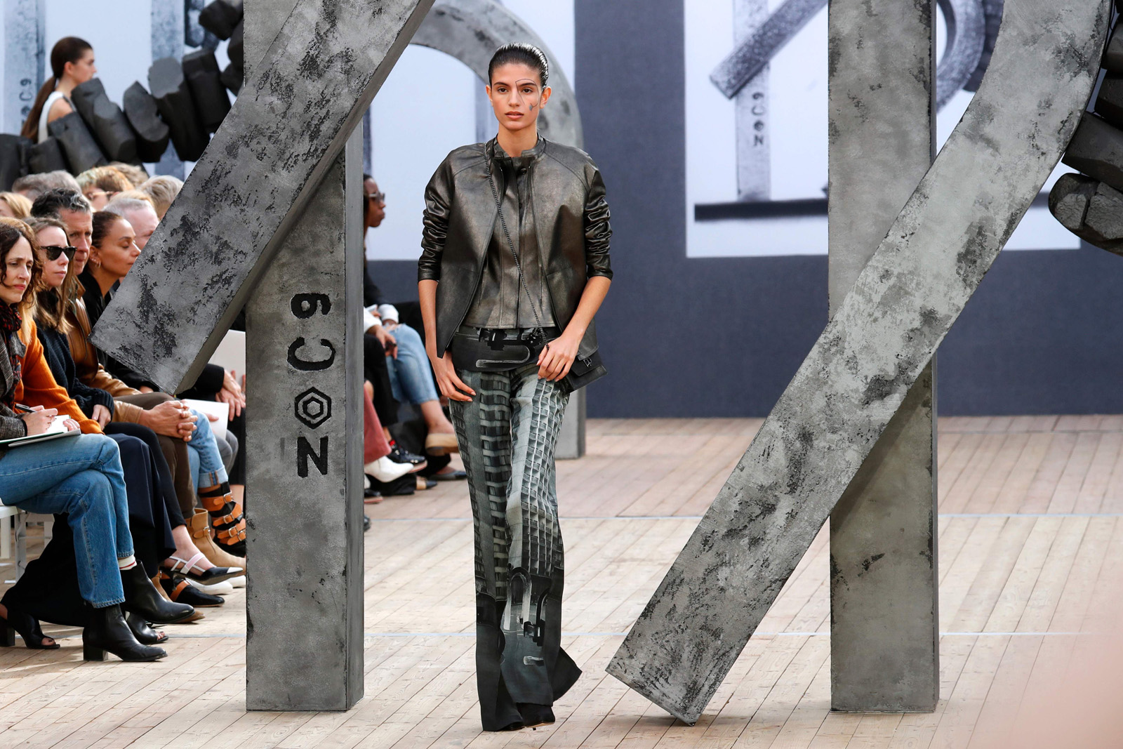 Akris İlkbahar/Yaz 2019 defilesi