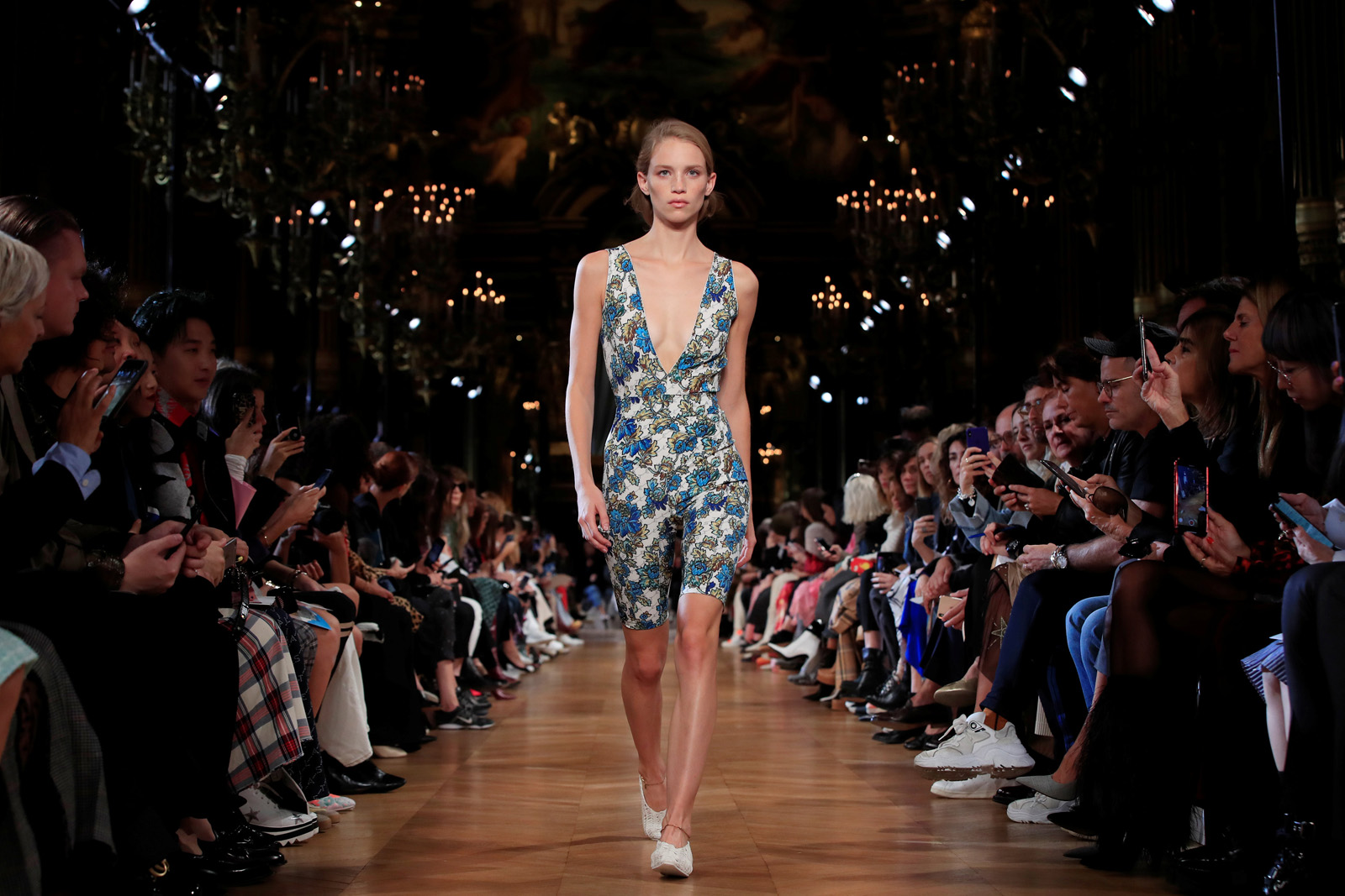 Stella McCartney 2019 İlkbahar/Yaz