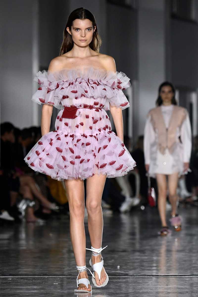 Giambattista Valli 2019 İlkbahar/Yaz