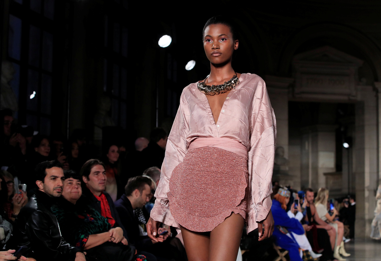 Esteban Cortazar 2019 İlkbahar/Yaz koleksiyonu