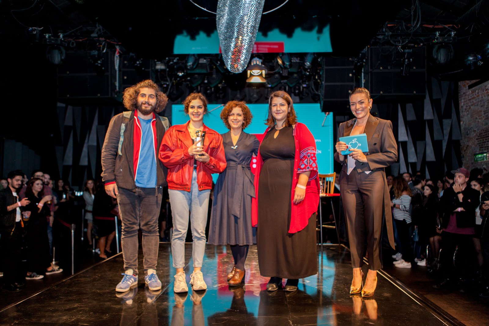 Krital Elma Festivali'nin ödül töreninden kareler