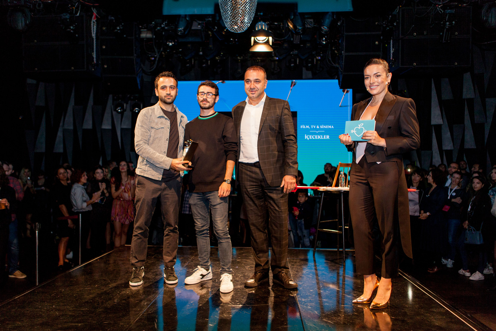 Krital Elma Festivali'nin ödül töreninden kareler