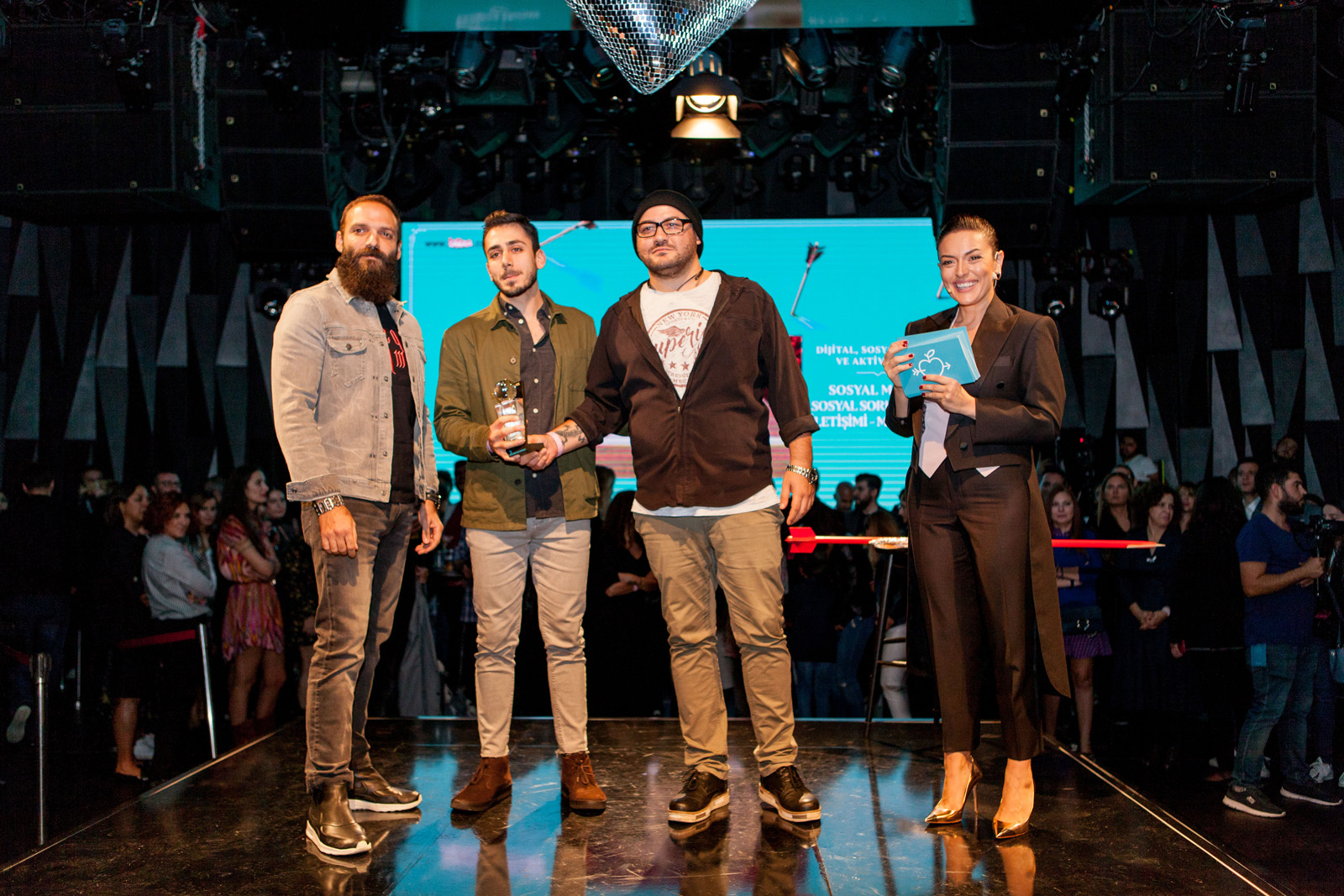 Krital Elma Festivali'nin ödül töreninden kareler