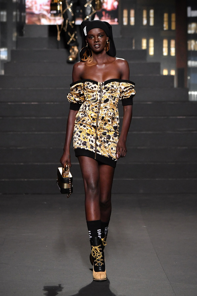 Moschino [tv] H&M defilesi