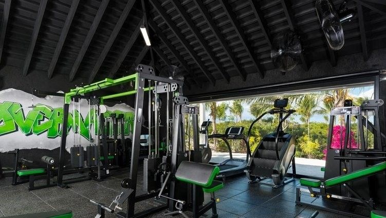 Kylie Jenner'in 50 milyon dolarlık malikanesi