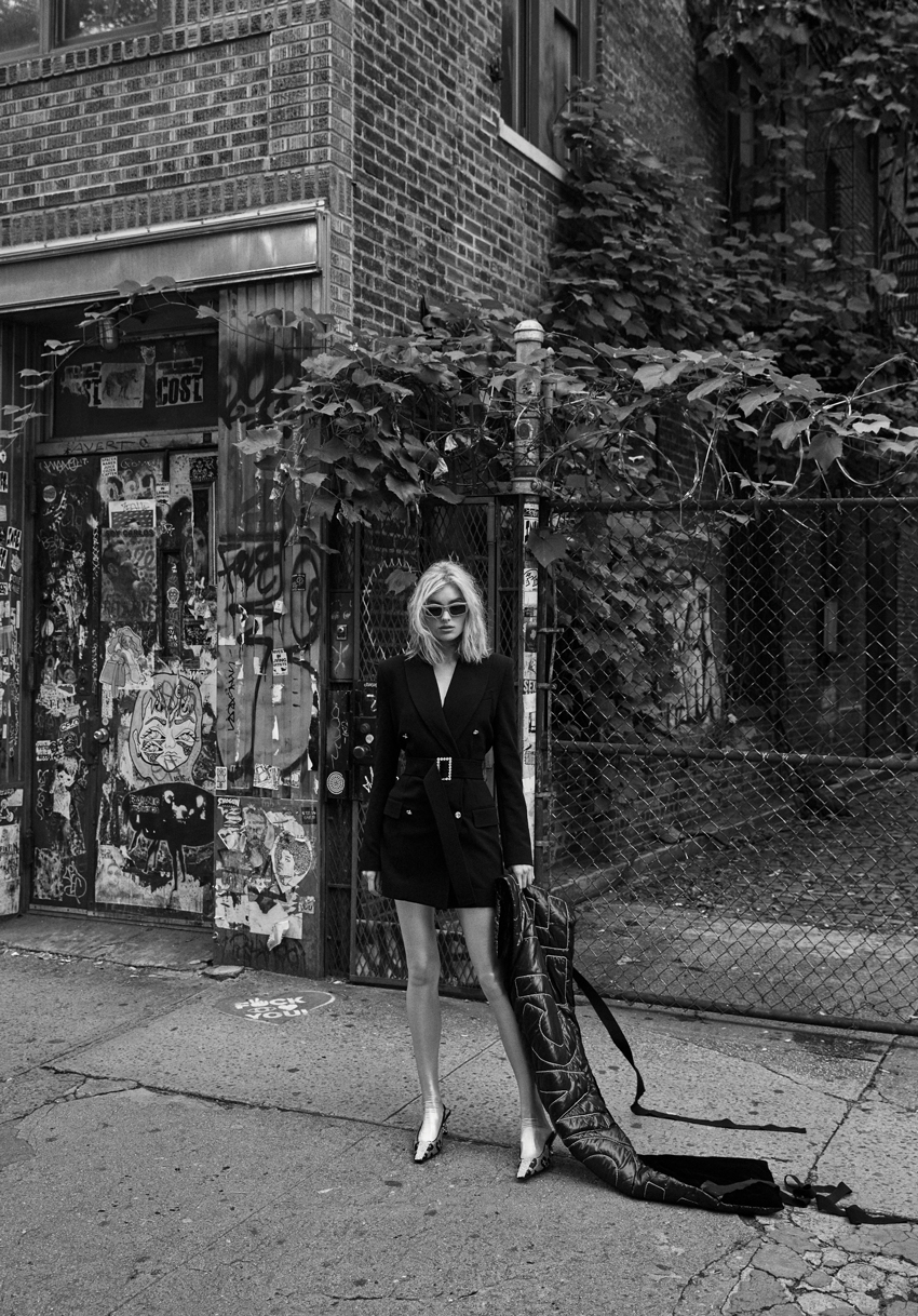 Elsa Hosk, Harper's Bazaar Türkiye için objektif karşısında!