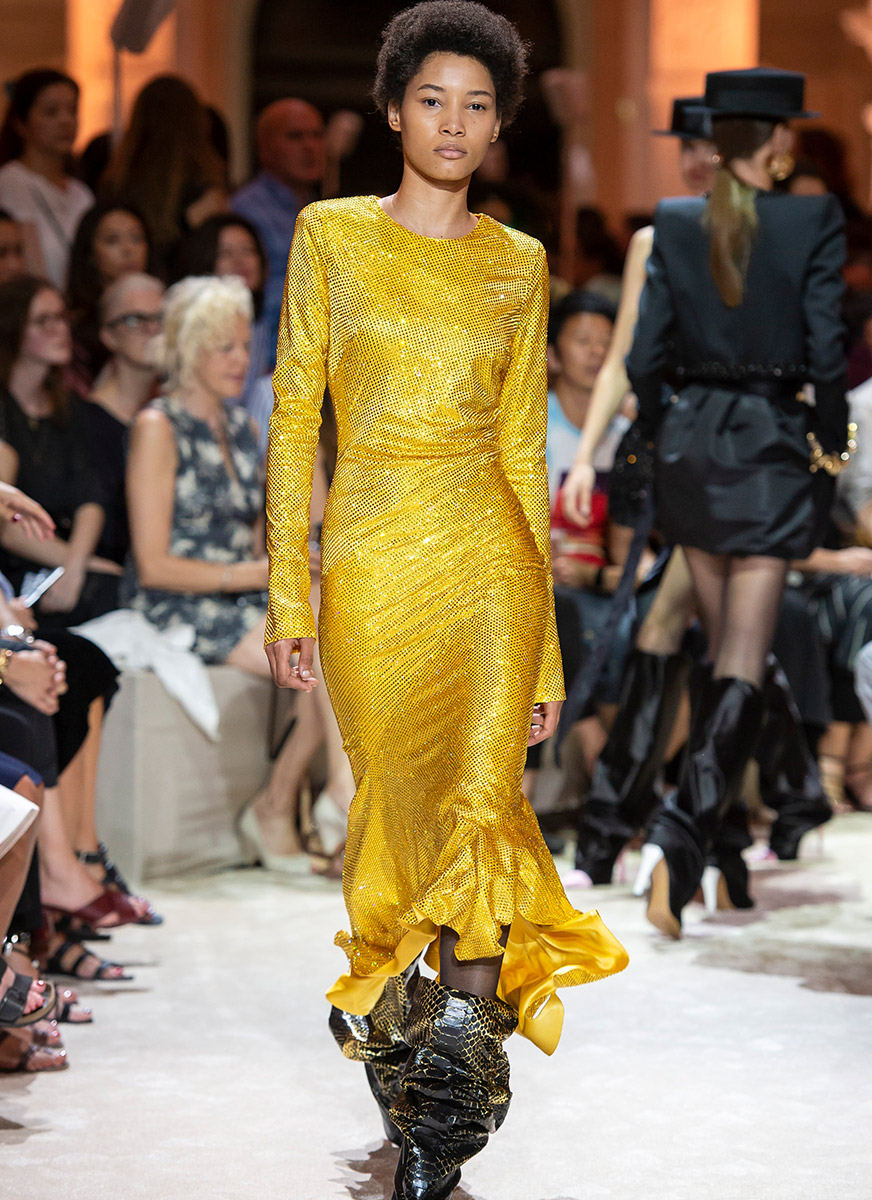 Ödül sezonuna hakim olacak 24 defile elbisesi!