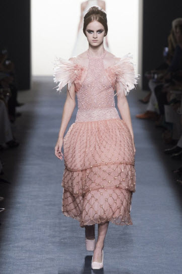 Ödül sezonuna hakim olacak 24 defile elbisesi!