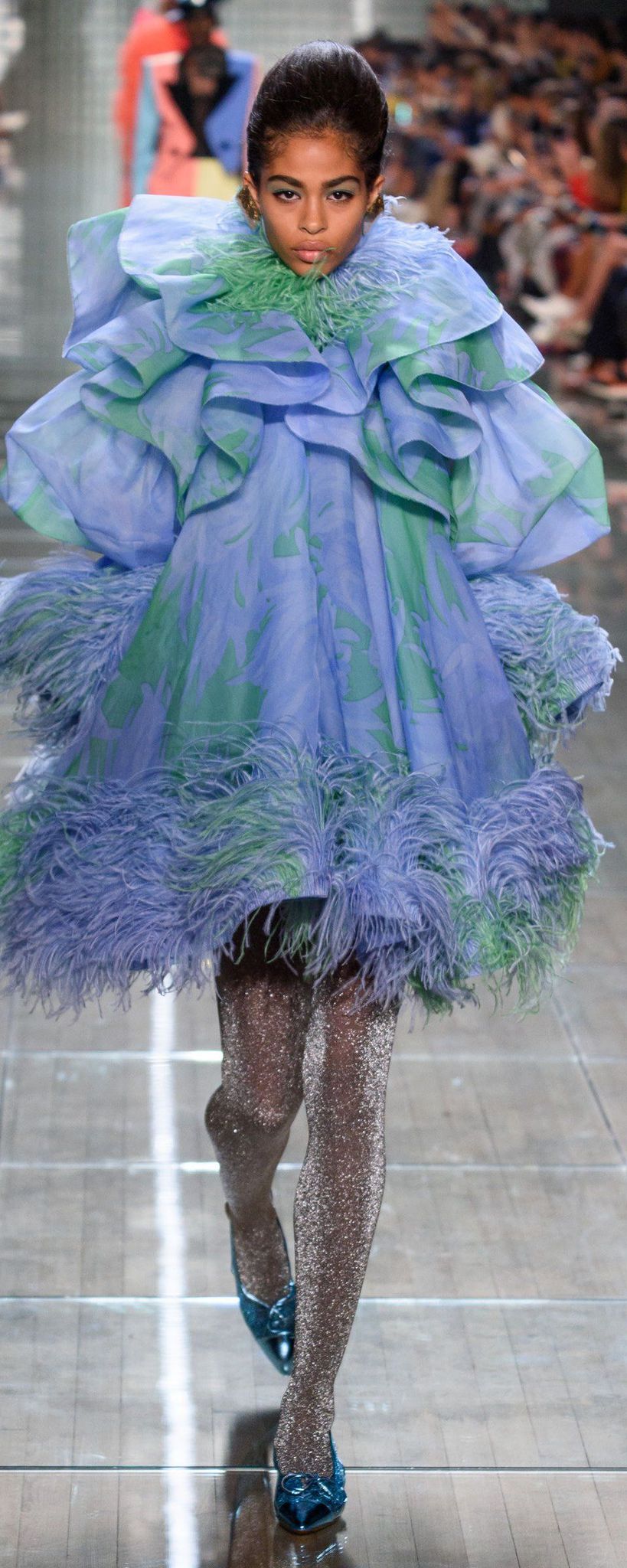 Ödül sezonuna hakim olacak 24 defile elbisesi!