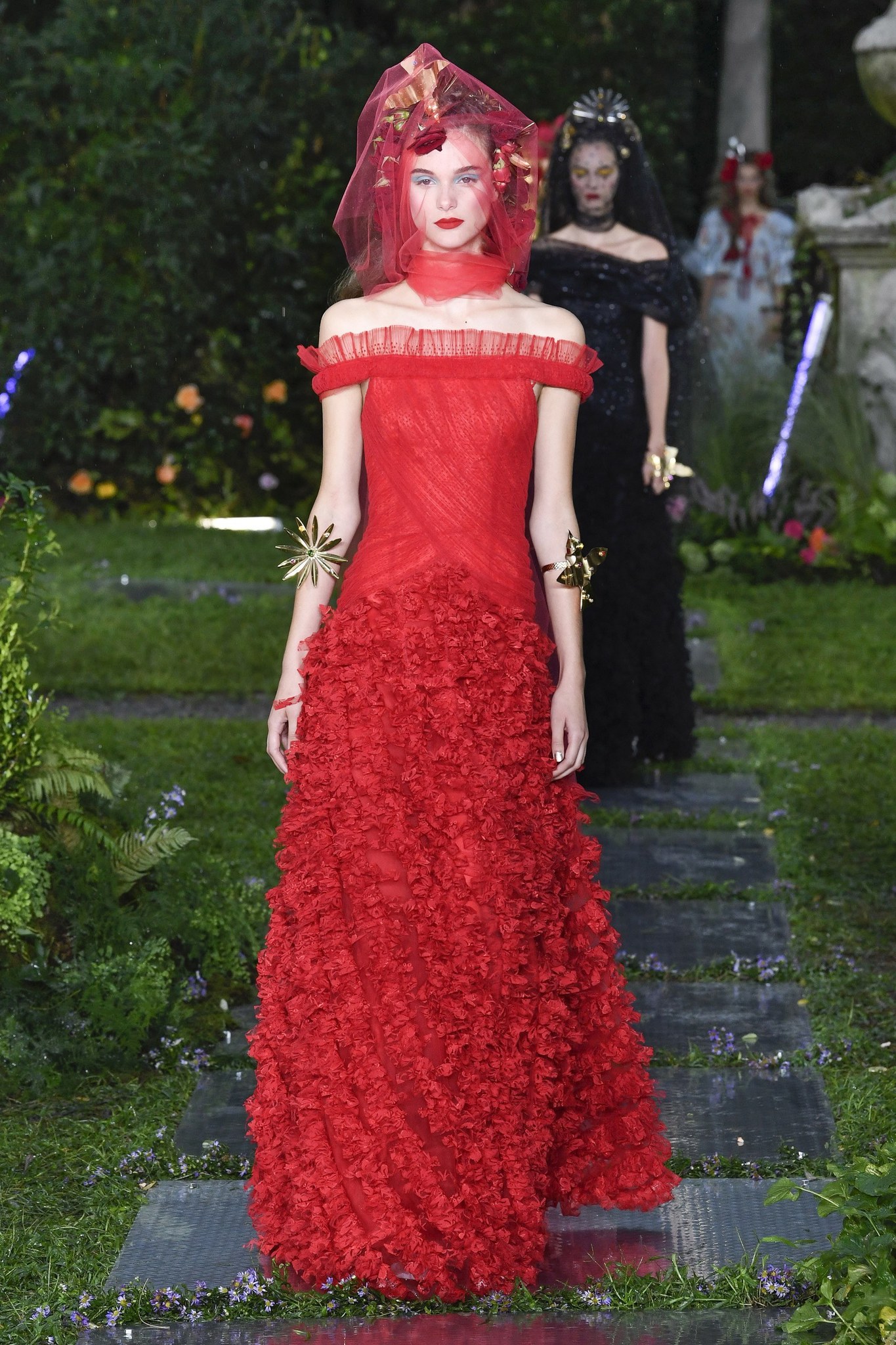 Ödül sezonuna hakim olacak 24 defile elbisesi!