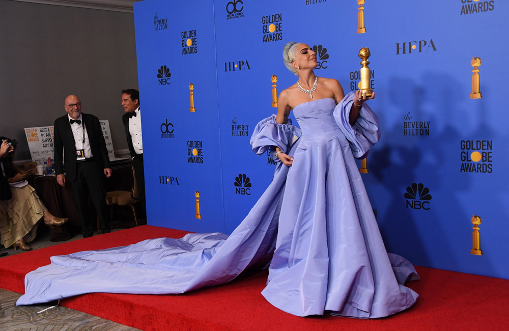 Lady Gaga’nın 2019 Altın Küre Ödül Töreni’ndeki elbisesinin anlamı