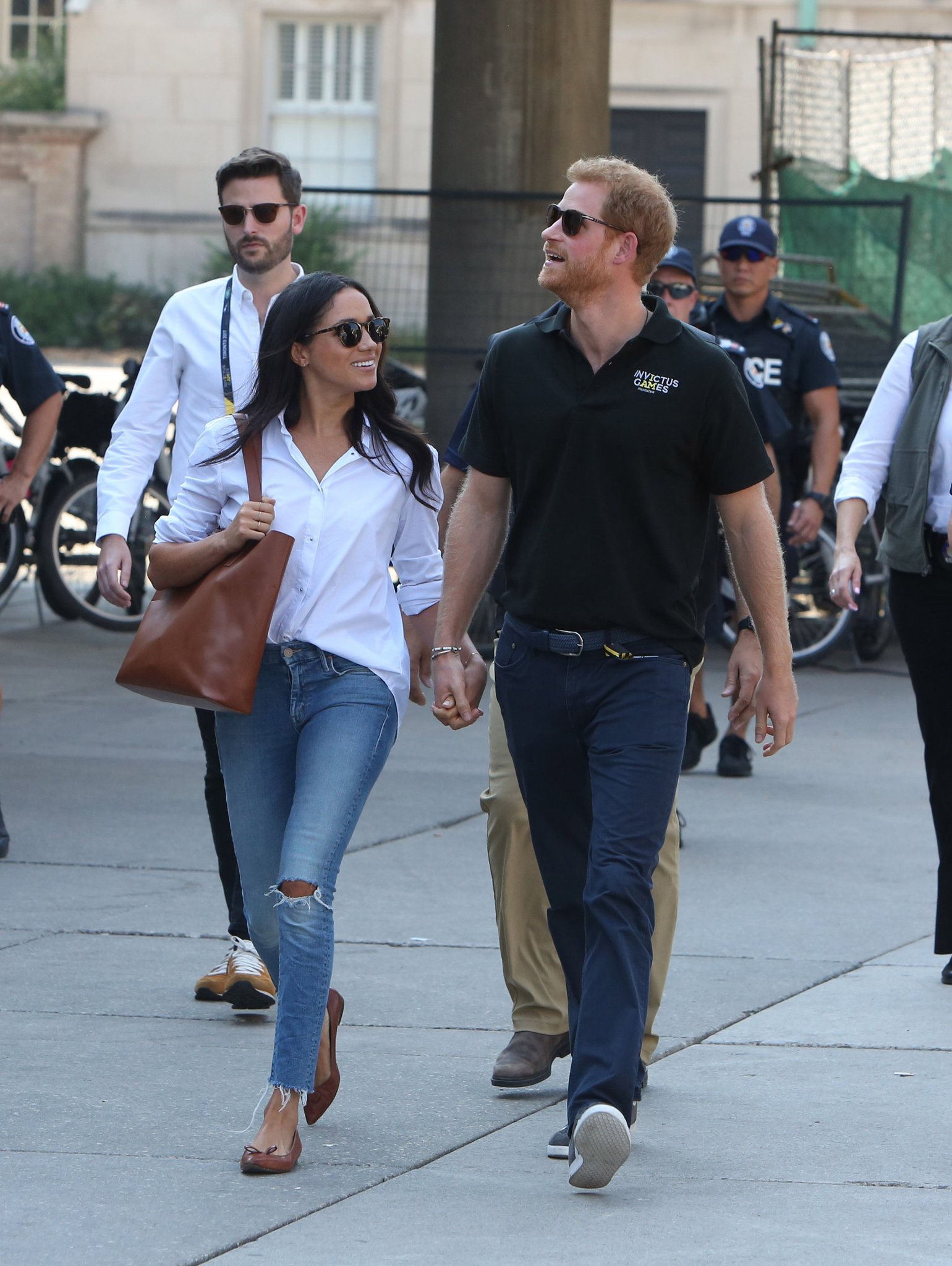 Meghan Markle kapsül gardırobu için 10 parça!