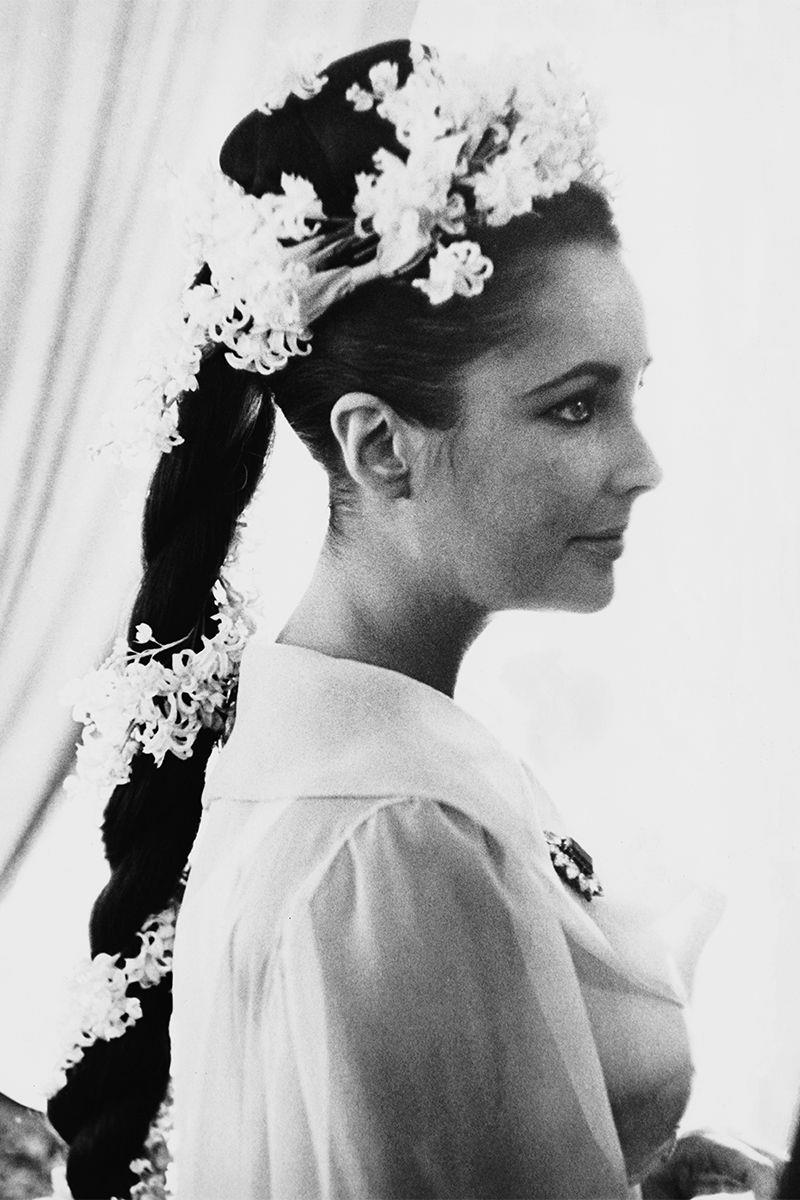 Tüm zamanların en ikonik gelin saç ve makyajları