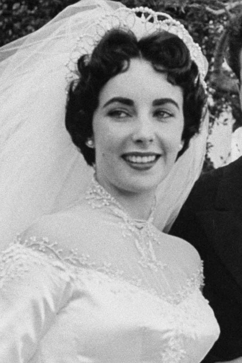 Tüm zamanların en ikonik gelin saç ve makyajları