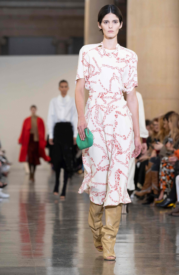Victoria Beckham Sonbahar/Kış 2019 koleksiyonu