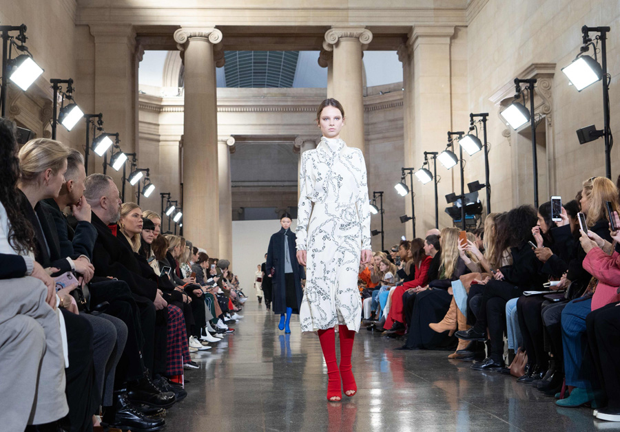 Victoria Beckham Sonbahar/Kış 2019 koleksiyonu