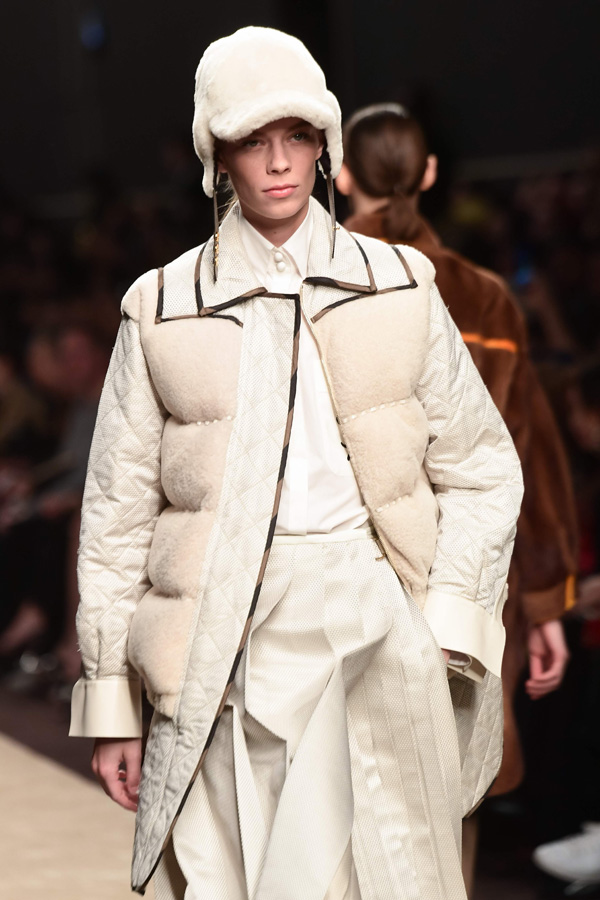 Fendi Sonbahar/Kış 2019 (Karl Lagerfeld'in son koleksiyonu)