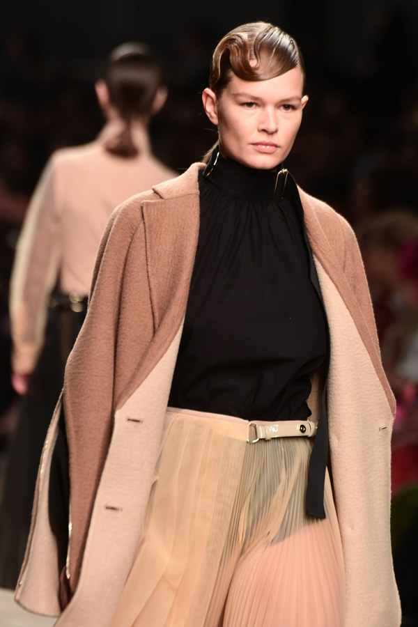 Fendi Sonbahar/Kış 2019 (Karl Lagerfeld'in son koleksiyonu)