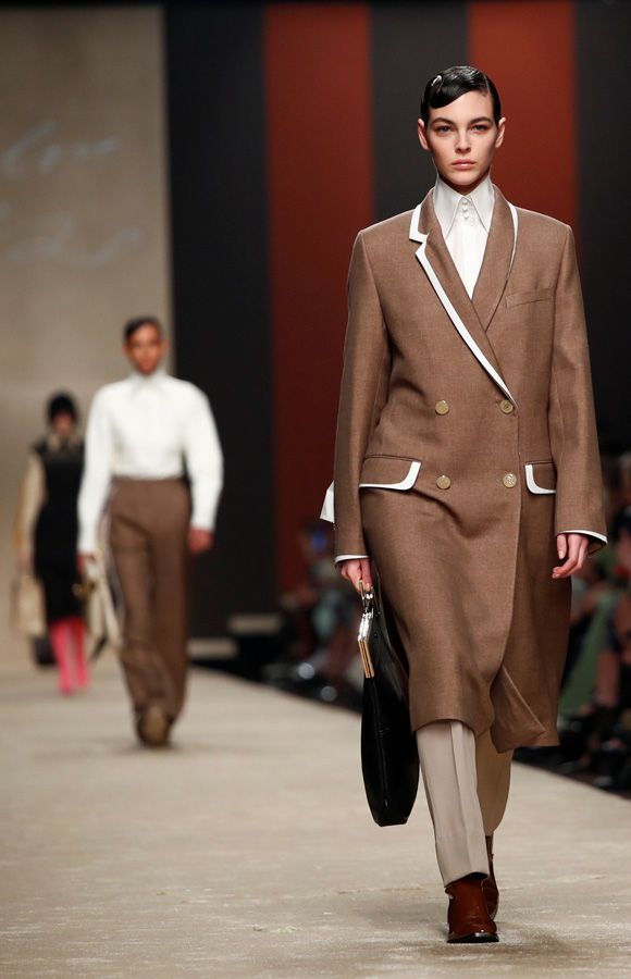 Fendi Sonbahar/Kış 2019 (Karl Lagerfeld'in son koleksiyonu)