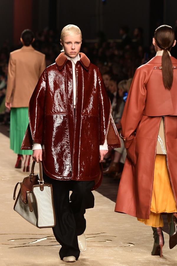 Fendi Sonbahar/Kış 2019 (Karl Lagerfeld'in son koleksiyonu)