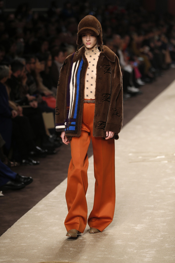 Fendi Sonbahar/Kış 2019 (Karl Lagerfeld'in son koleksiyonu)