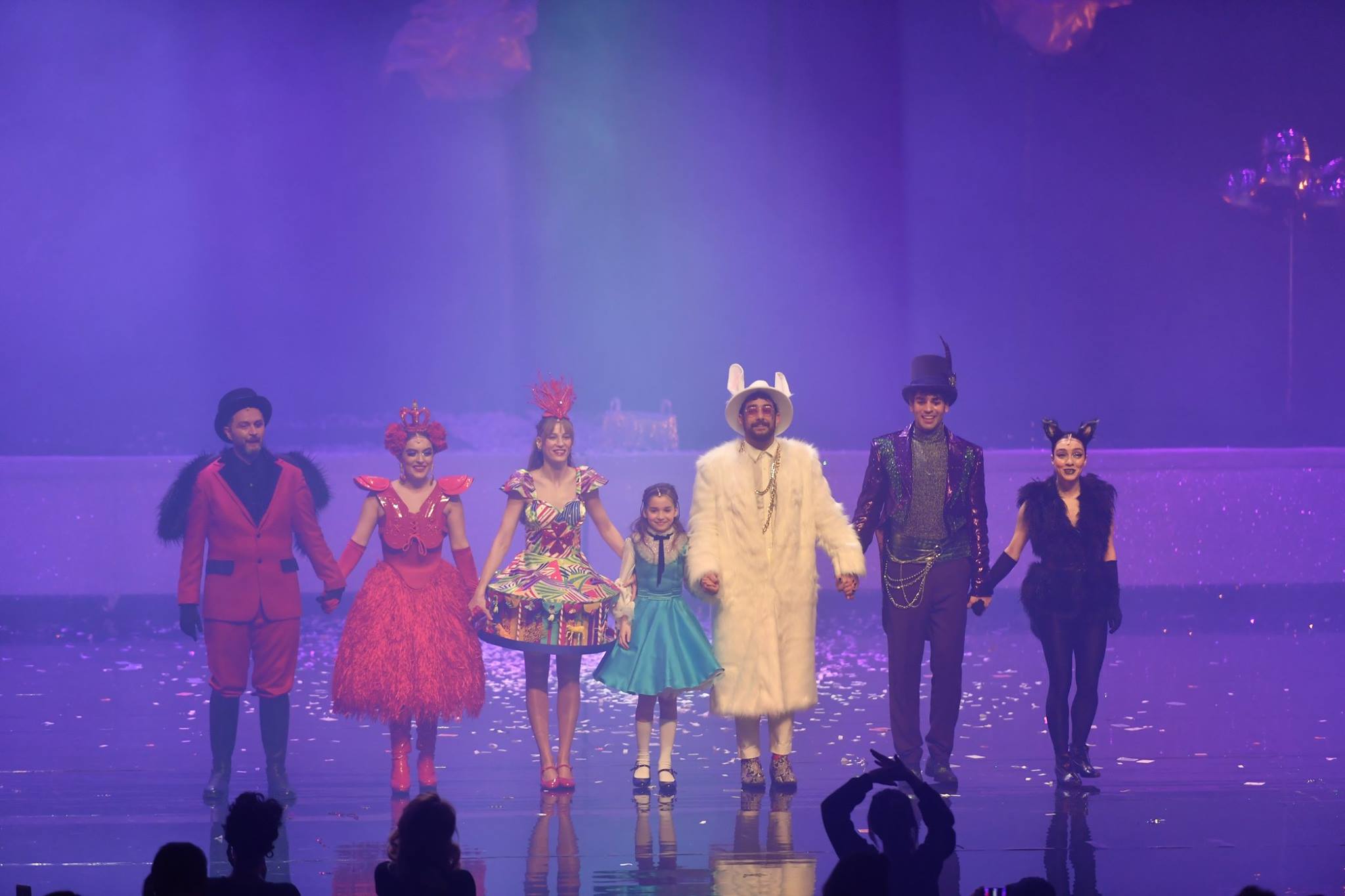 Serenay Sarıkaya, Alice'i anlatıyor