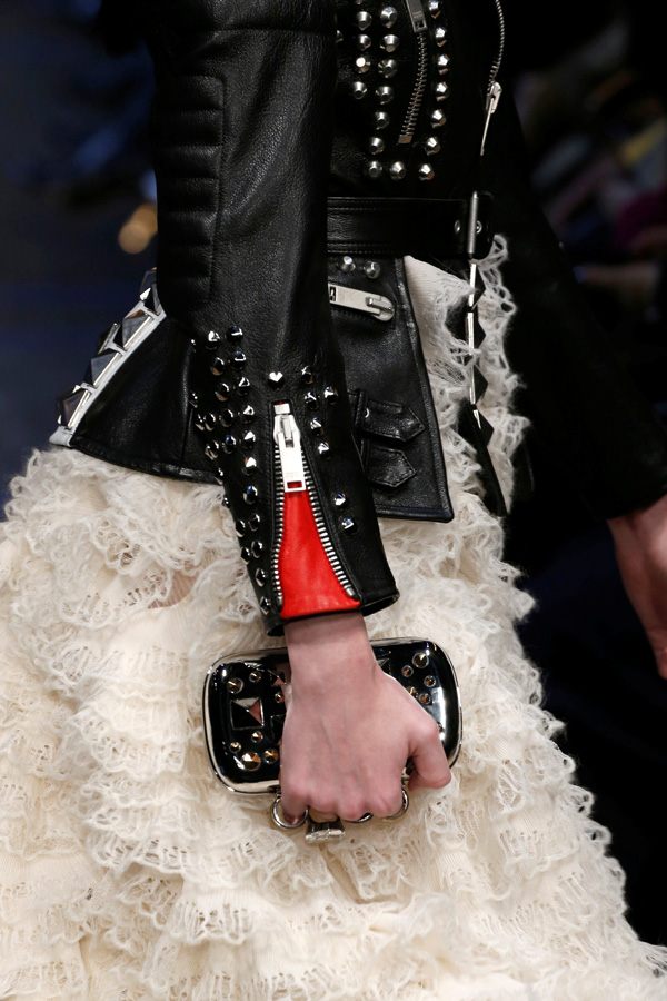 Alexander McQueen Sonbahar/Kış 2019 koleksiyonu