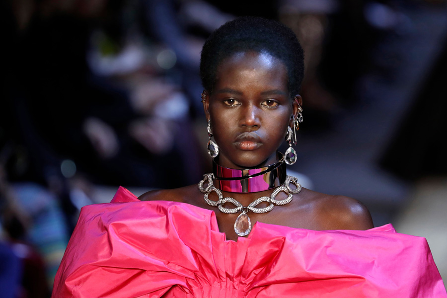 Alexander McQueen Sonbahar/Kış 2019 koleksiyonu