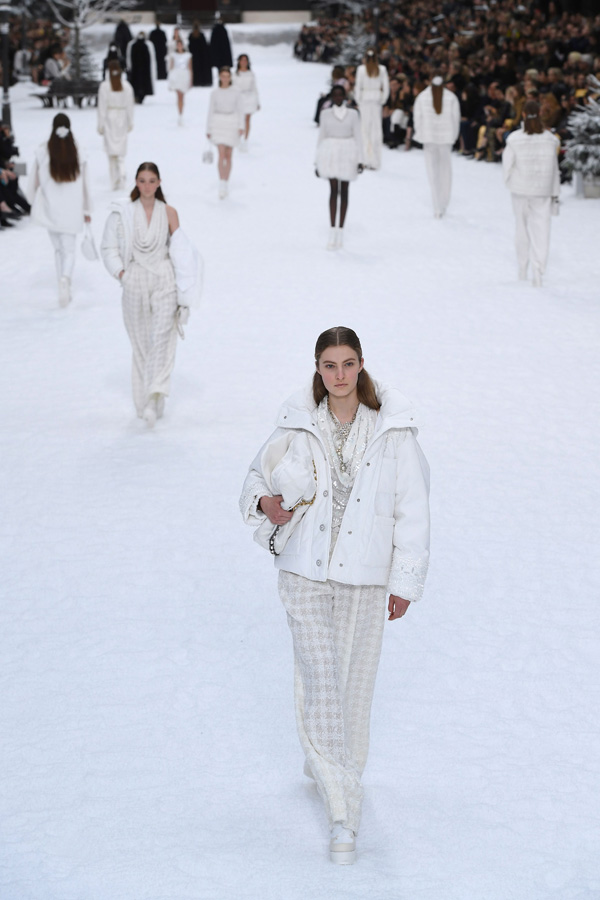 Karl Lagerfeld'in son Chanel koleksiyonu