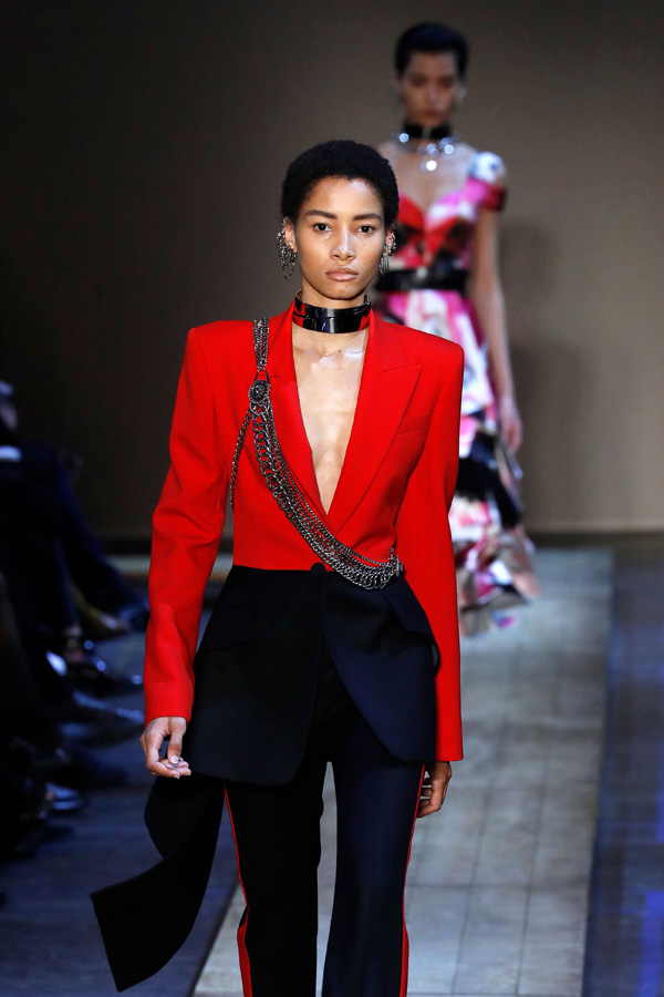 Alexander McQueen Sonbahar/Kış 2019 koleksiyonu