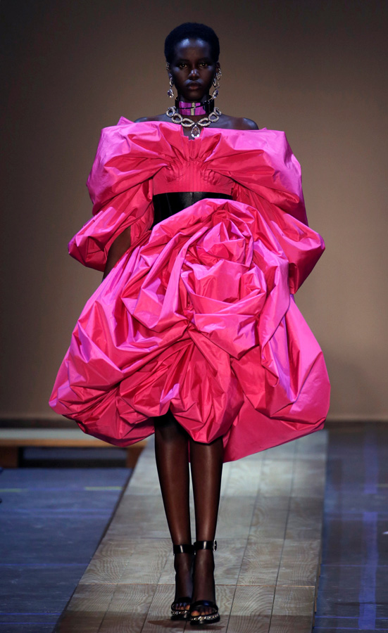 Alexander McQueen Sonbahar/Kış 2019 koleksiyonu