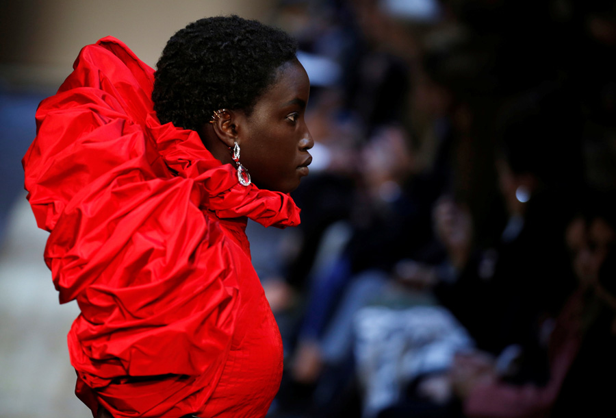 Alexander McQueen Sonbahar/Kış 2019 koleksiyonu