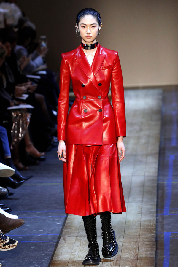 Alexander McQueen Sonbahar/Kış 2019 koleksiyonu