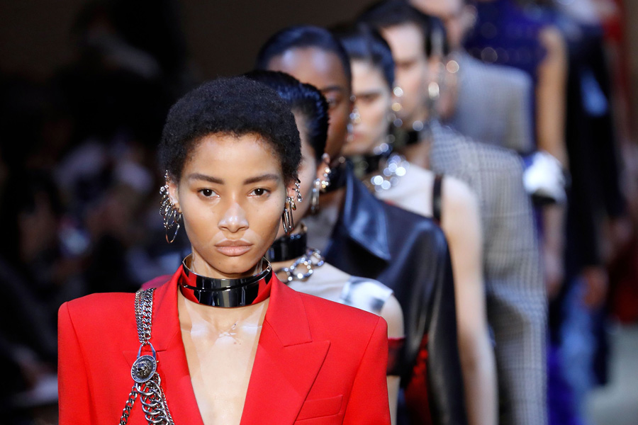 Alexander McQueen Sonbahar/Kış 2019 koleksiyonu