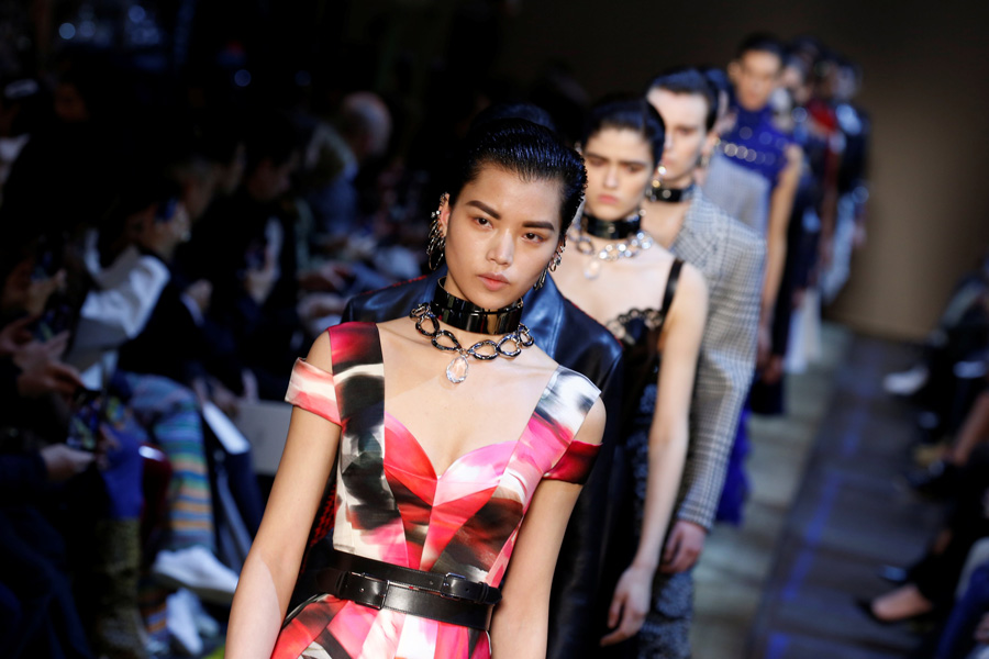 Alexander McQueen Sonbahar/Kış 2019 koleksiyonu