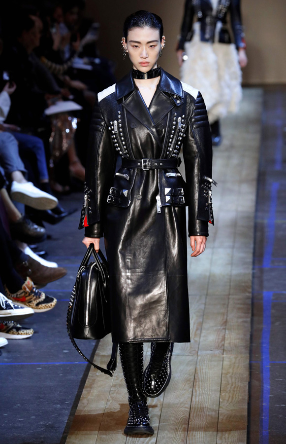 Alexander McQueen Sonbahar/Kış 2019 koleksiyonu