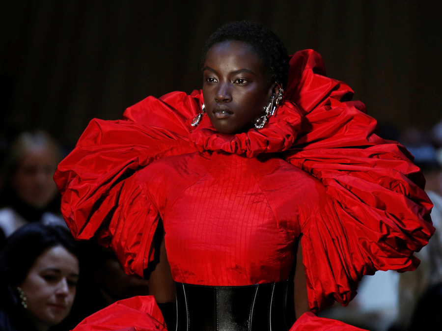 Alexander McQueen Sonbahar/Kış 2019 koleksiyonu