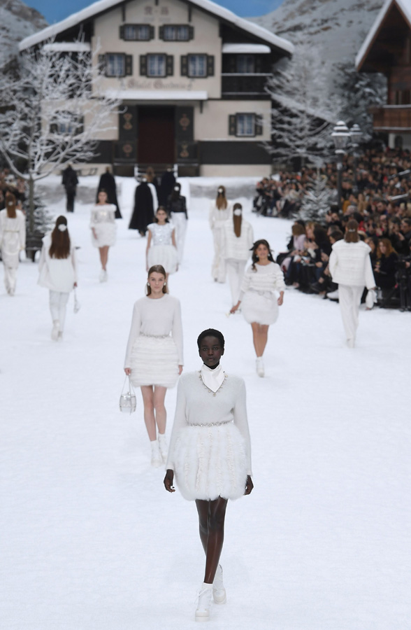 Karl Lagerfeld'in son Chanel koleksiyonu