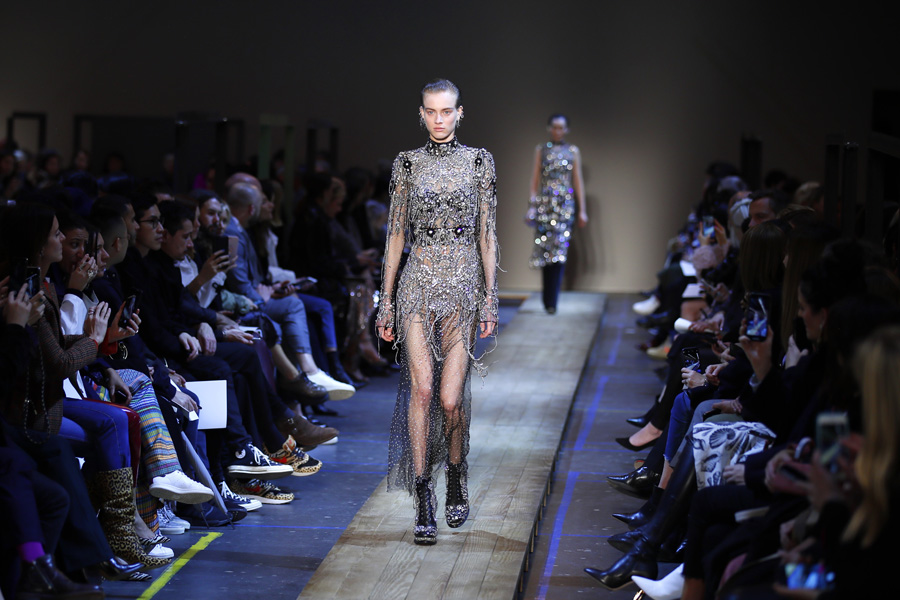 Alexander McQueen Sonbahar/Kış 2019 koleksiyonu