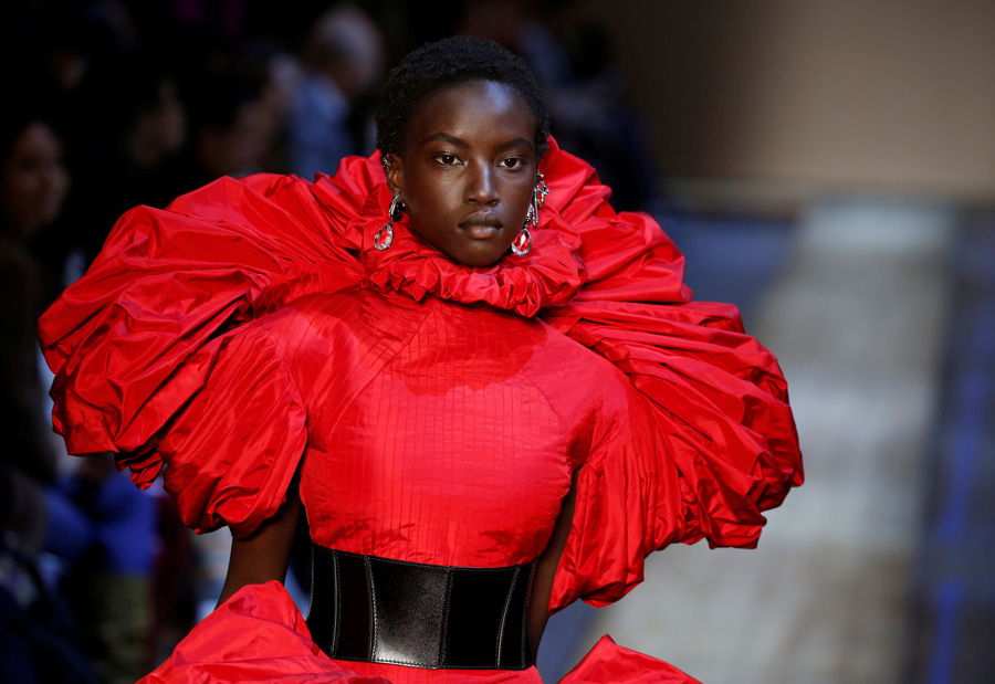 Alexander McQueen Sonbahar/Kış 2019 koleksiyonu